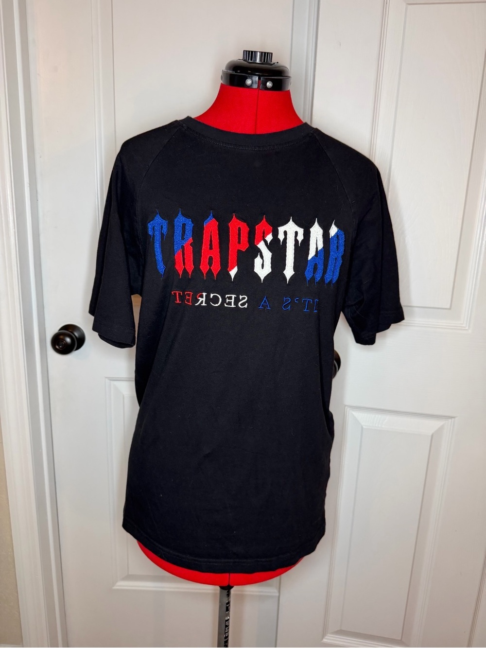 Trapstar "It's A Secret" Fur Logo Short Sleeve Tee Shirt Black Men's M